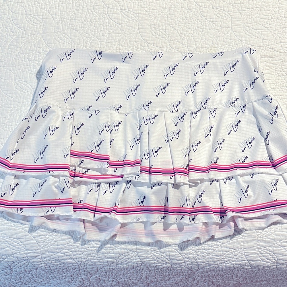 NWT LUCKY IN LOVE SIGNATURE PLEAT TIER SKIRT